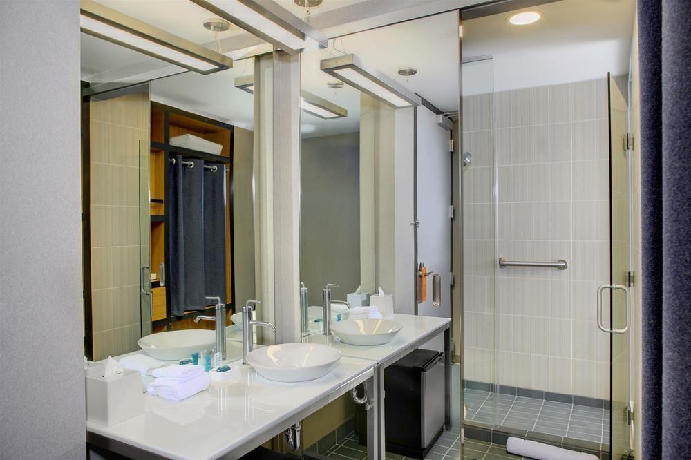 Aloft Chapel Hill Hotel Bagian luar foto