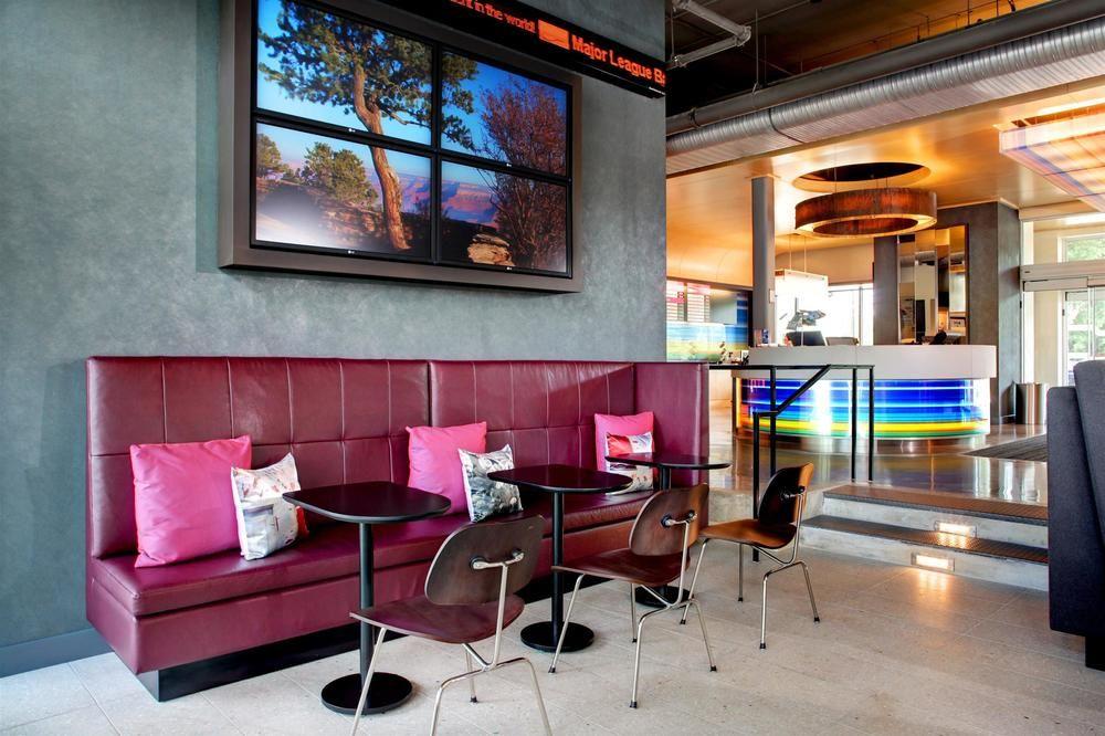 Aloft Chapel Hill Hotel Bagian luar foto
