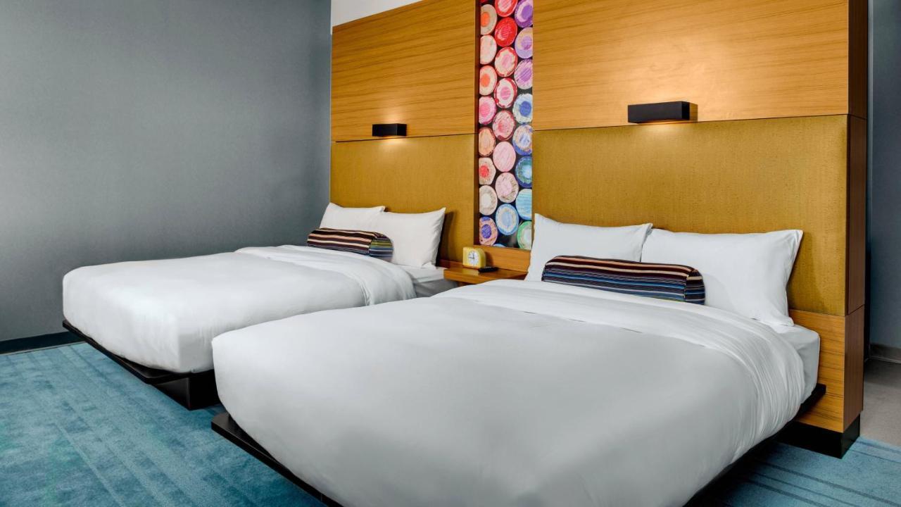 Aloft Chapel Hill Hotel Bagian luar foto
