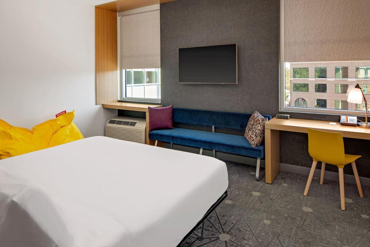 Aloft Chapel Hill Hotel Bagian luar foto