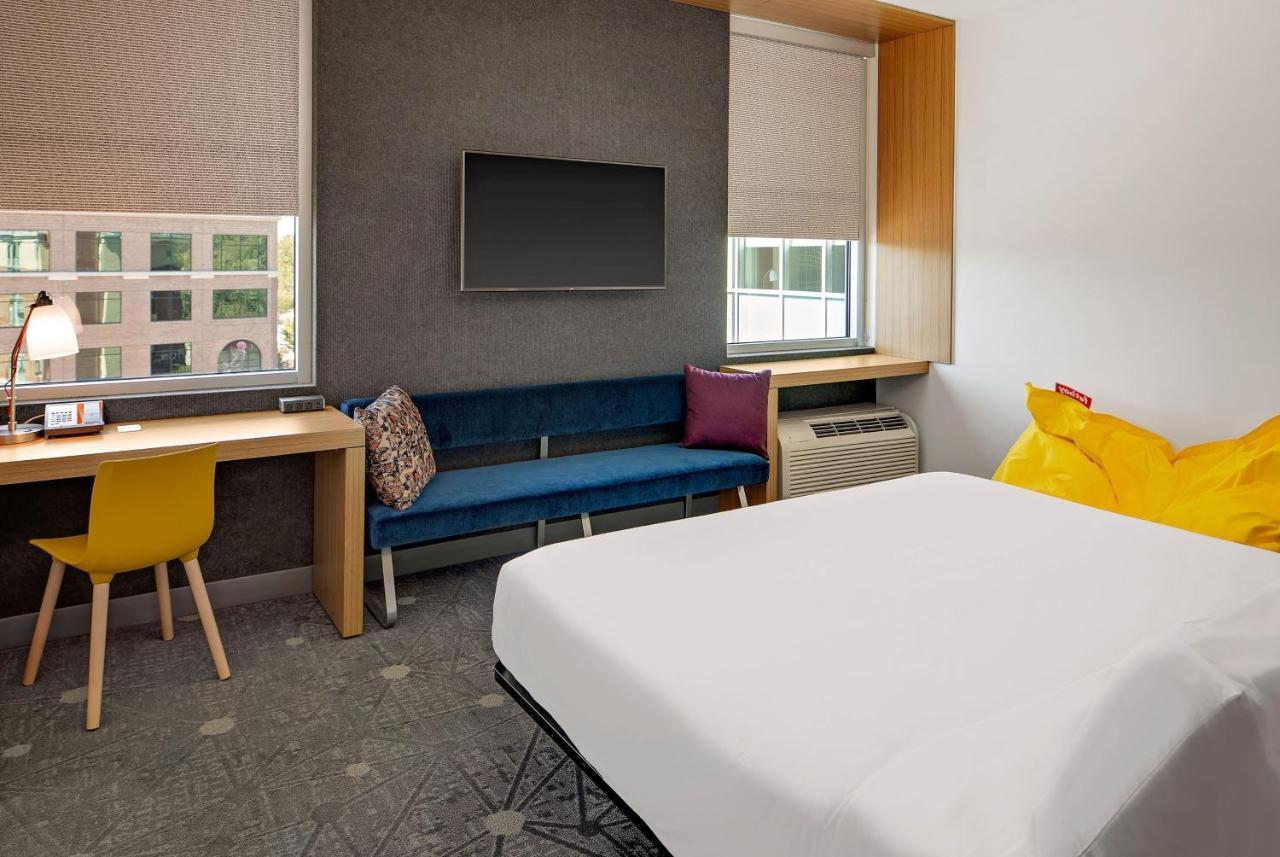 Aloft Chapel Hill Hotel Bagian luar foto