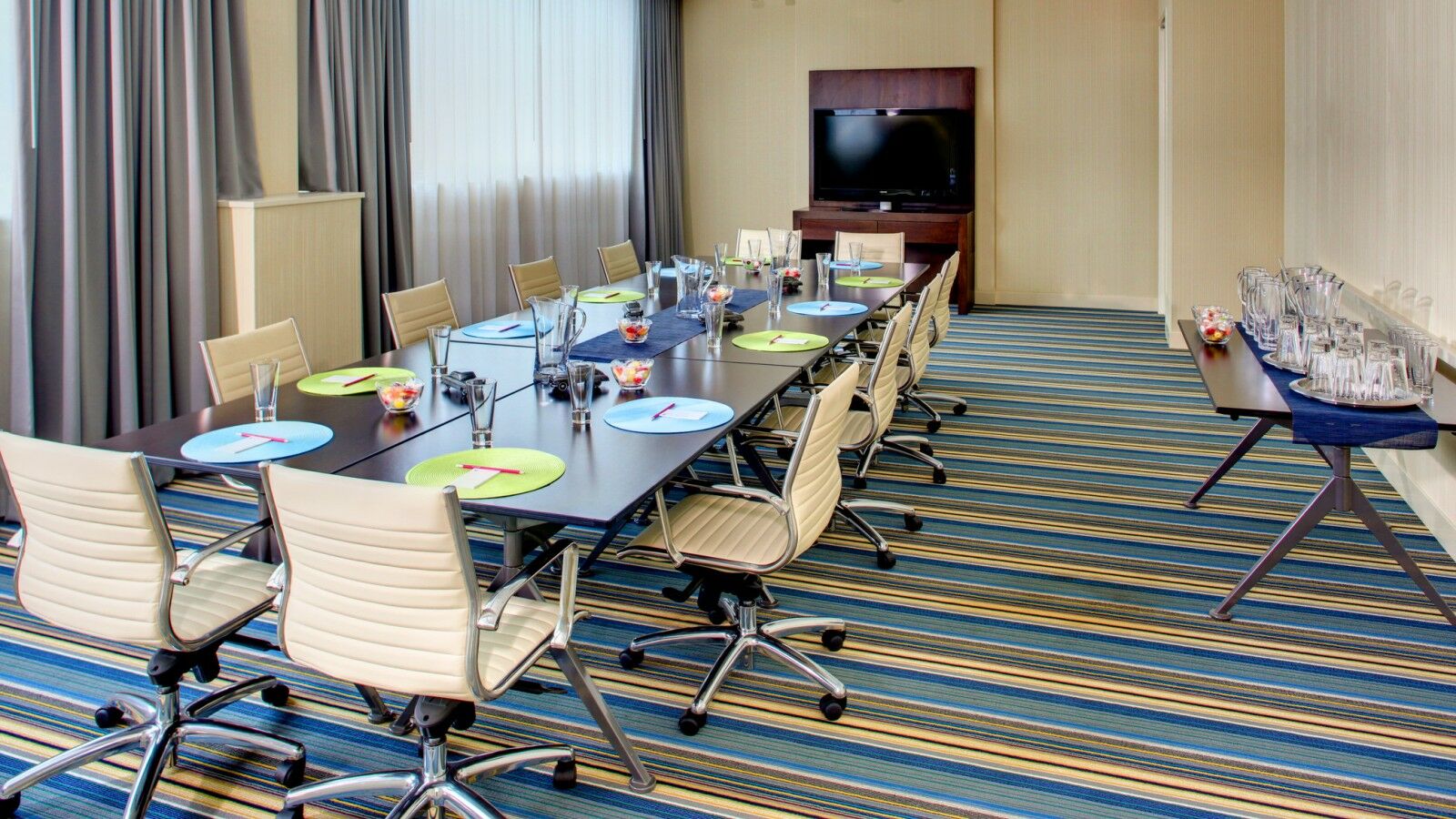 Aloft Chapel Hill Hotel Bagian luar foto